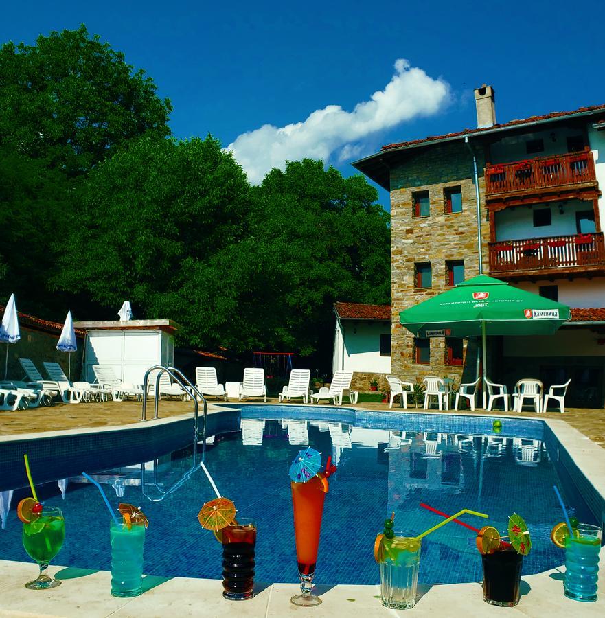 Yakovtsi Inn Exteriör bild